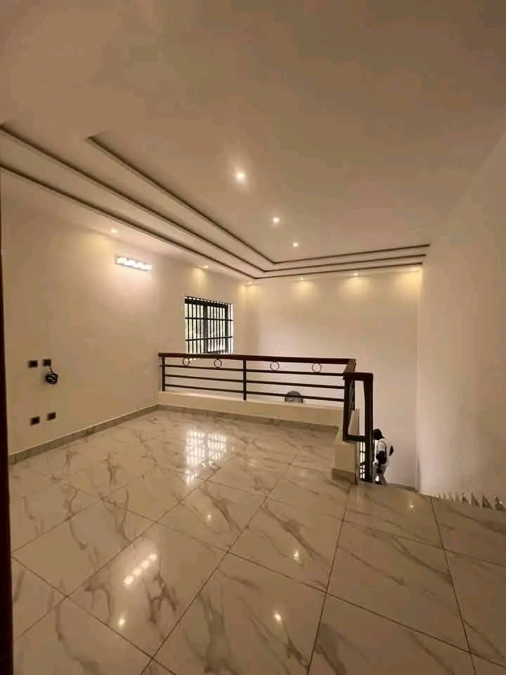 Villa R+1