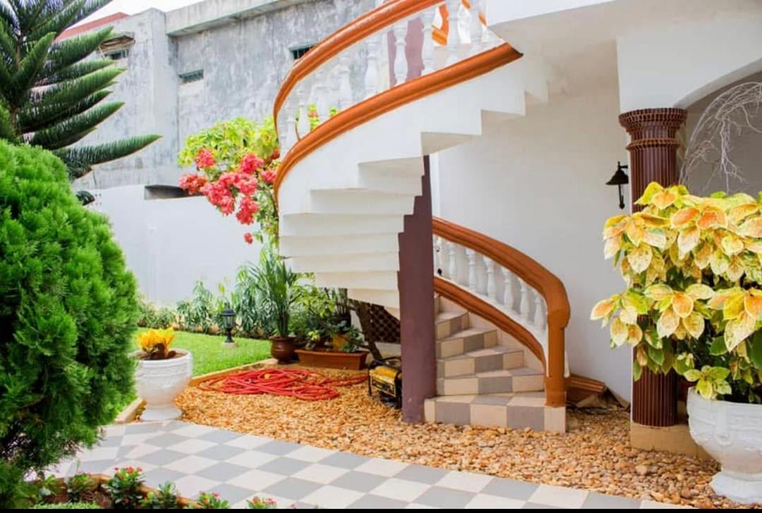 VILLA PERSONNELLE